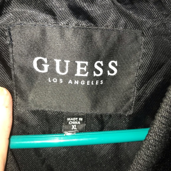 Guess | Mens XL - Picture 2 of 3